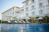 Swimming Pool Sahid T-More Kupang