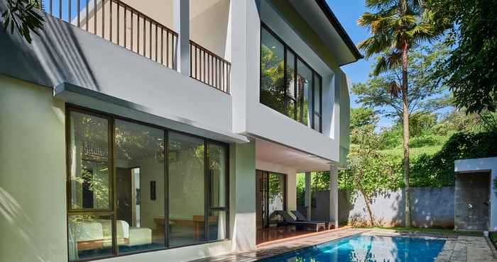 สระว่ายน้ำ  4 BR City View Villa with a private pool 3