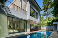 สระว่ายน้ำ  4 BR City View Villa with a private pool 3