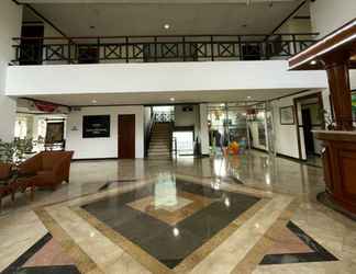 Lobby 2 Parama Hotel Puncak