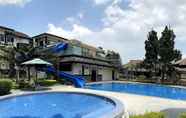 Swimming Pool 2 Parama Hotel Puncak