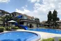 Swimming Pool Parama Hotel Puncak