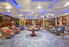 Lobby 3 THE 1O1 Bandung Dago