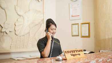 Lobby 4 Cavinton Hotel Malioboro Yogyakarta by Tritama Hospitality