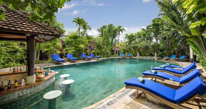 Kolam Renang Tonys Villas & Resort