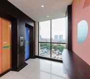 Others 7 Sans Hotel The Green Bekasi by RedDoorz