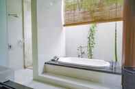 Toilet Kamar Bale Gede Luxury Villas