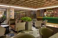 Bar, Cafe and Lounge Hotel Santika Premiere Gubeng