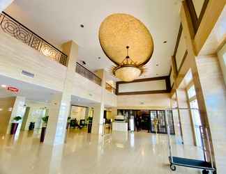 Lobby 2 Pangeran Beach Hotel