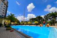 Swimming Pool Golden View Hotel