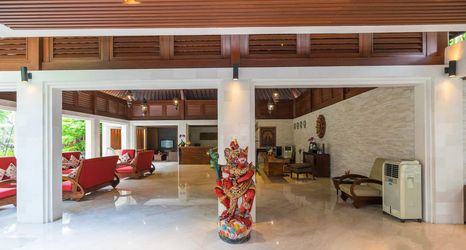 ロビー 2 Griya Santrian