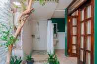 In-room Bathroom Tigalima Homestay