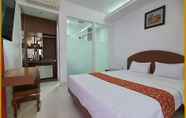 ห้องน้ำภายในห้อง 3 Hotel Kenari Asri Kudus