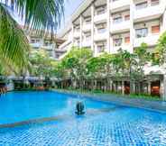 สระว่ายน้ำ 2 Hotel Lombok Garden