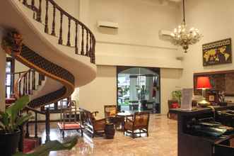 Lobby 4 Hotel Merdeka Kediri