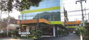 Bangunan 2 Hotel New Merdeka Pati