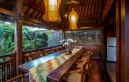 Bar, Kafe, dan Lounge 7  Aryaswara Villa Ubud