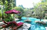 Swimming Pool 4 Lorin Dwangsa Solo Hotel