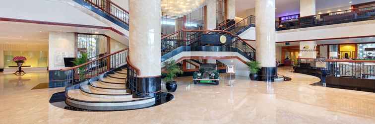 ล็อบบี้ Lumire Hotel & Convention Center