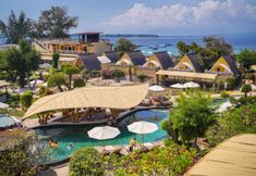 Swimming Pool 2 Pearl of Trawangan