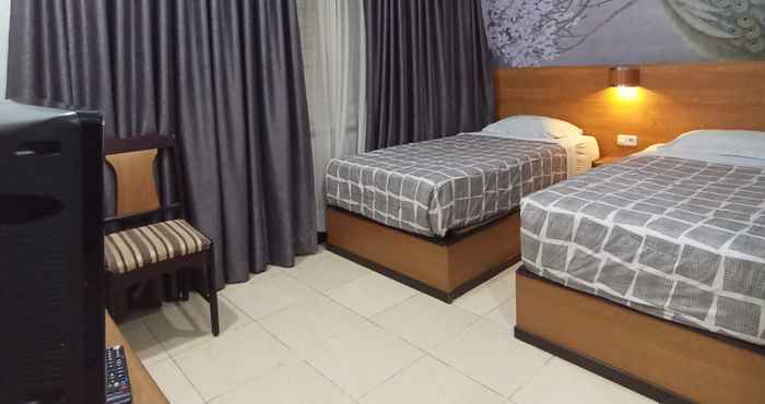 Kamar Tidur Nikita Hotel Bukittinggi