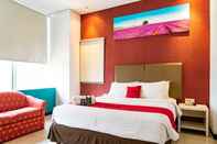 Bedroom RedDoorz Plus @ Blue Pacific Blok M