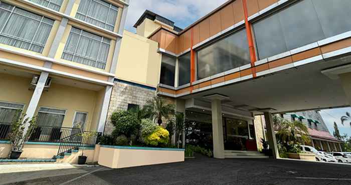 Exterior Parkside Mandarin Pekalongan