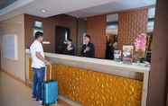 Perkhidmatan Hotel 5 Parkside Mandarin Pekalongan