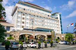 Gran Senyiur Hotel, Rp 826.736