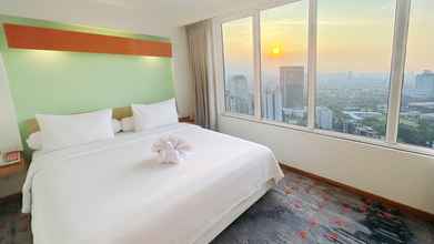 Bedroom 4 Harris Suites FX Sudirman