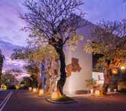 ภายนอกอาคาร 5 The Seminyak Suite – Private Villa