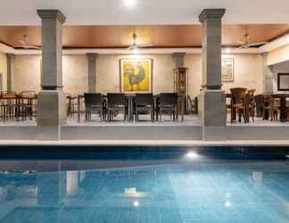 Swimming Pool 2 Villa Bunga Hotel & Spa