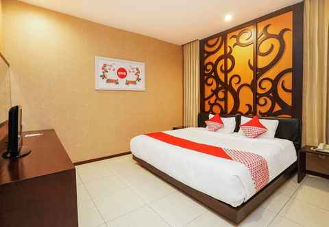 Bedroom SUPER OYO Collection O 252 Istana Permata Ngagel