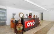 Sảnh chờ 5 SUPER OYO Collection O 252 Istana Permata Ngagel