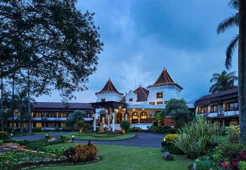 Exterior eL Hotel Kartika Wijaya Batu