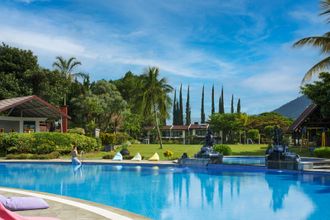 สระว่ายน้ำ 4 eL Hotel Kartika Wijaya Batu