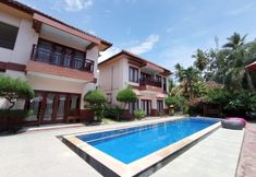 Swimming Pool 3 Melati Resort & Hotel