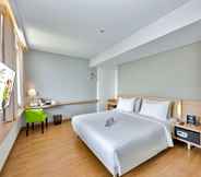 Bedroom 4 Whiz Prime Hotel Pajajaran Bogor