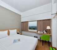 Bedroom 6 Whiz Prime Hotel Pajajaran Bogor