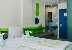 Bedroom 5 POP! Hotel Kuta Beach