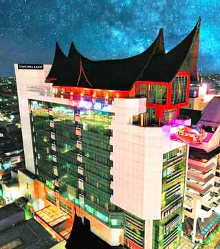 Balairung Hotel Jakarta, Rp 450.000