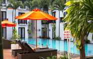 Swimming Pool 4 HARRIS Hotel Kuta Tuban Bali