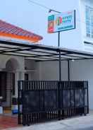 LOBBY Homestay Jogja dekat Taman Pelangi by Simply Homy