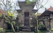 Luar Bangunan 7 Dewa Bharata Bungalow Ubud