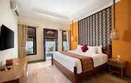 Kamar Tidur 4 The Club Villas