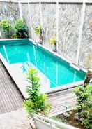 SWIMMING_POOL 