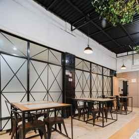 Bedroom 1 RedDoorz Plus @ Jalan Raden Intan Lampung, Spn Kemiling Polda Lampung Hotels