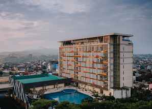 Ascent Premiere Hotel and Convention, Rp 708.030