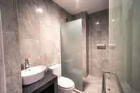 In-room Bathroom DS CoLive 34 Pecinan