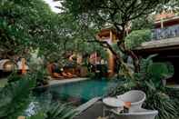 Swimming Pool Fourteen Roses Boutique Hotel Kuta